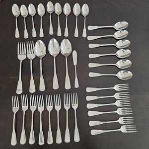 Lot 35 Pc ONEIDA Stainless Minute Man Colonial Boston SSS Forks Spoons + Serving
